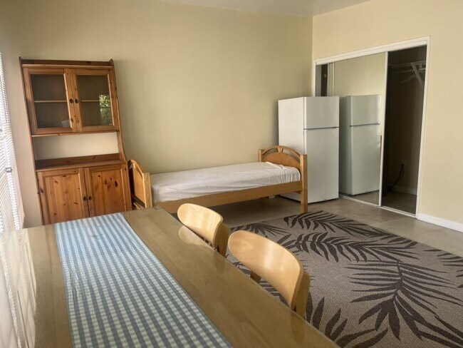 131 N Carson Rd in Beverly Hills, CA - Building Photo - Building Photo