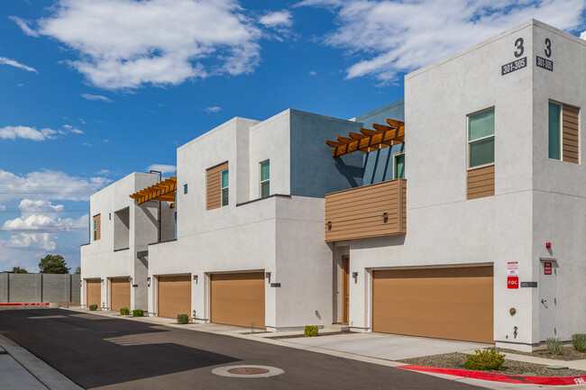 The Prescott at Park West in Peoria, AZ - Building Photo - Building Photo