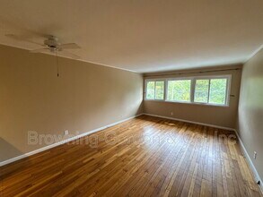 1900 Richard Jones Rd in Nashville, TN - Building Photo - Building Photo