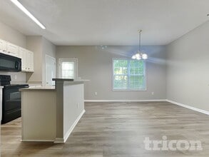 5739 Newnan Cir in Austell, GA - Building Photo - Building Photo