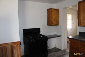 1306 S 45th St in Temple, TX - Foto de edificio - Building Photo