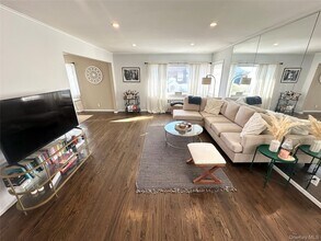 133 Cleveland Ave in Long Beach, NY - Building Photo - Building Photo