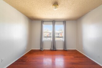 1907 West Loop-Unit -A in Austin, TX - Building Photo - Building Photo