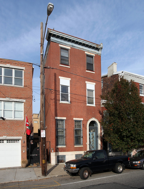 1402 E Moyamensing Ave in Philadelphia, PA - Foto de edificio