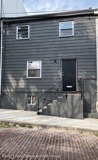 2623 E Seltzer St - 16