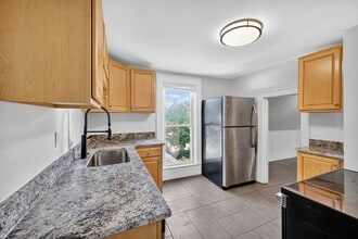 814 Louis Ave in Royal Oak, MI - Building Photo - Building Photo