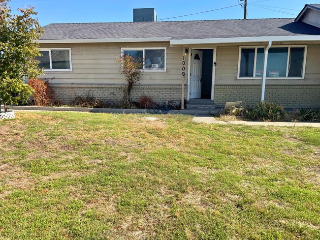 property at 1009 Avon Ct