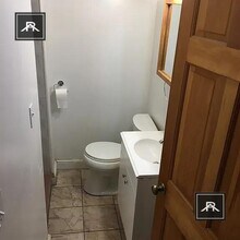 393 Langley Rd in Newton, MA - Building Photo - Building Photo