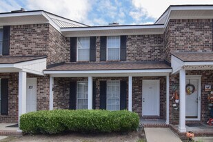 105 Sandlewood Dr in Summerville, SC - Building Photo