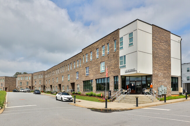 EPOCH in Seneca, SC - Foto de edificio - Building Photo