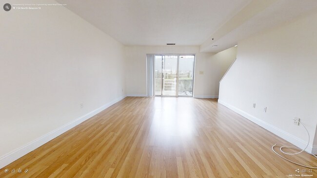 142 North Beacon St, Unit B1 in Boston, MA - Building Photo - Building Photo