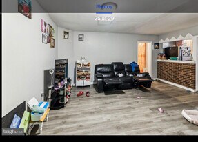 610 Roosevelt Ave, Unit C in Glenside, PA - Building Photo