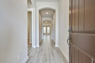 10005 Red Beadtree Pl in Shenandoah, TX - Building Photo - Building Photo