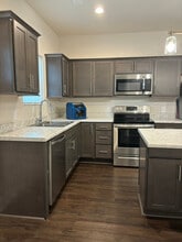 804 Green Oaks St in Greensboro, NC - Building Photo - Building Photo