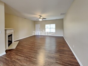 275 Flanders Dr in Mooresville, NC - Building Photo - Building Photo