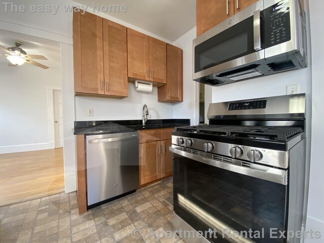 21 Mt Vernon Park in Malden, MA - Building Photo - Building Photo