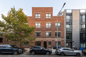 36 Conselyea Street in Brooklyn, NY - Building Photo - Building Photo