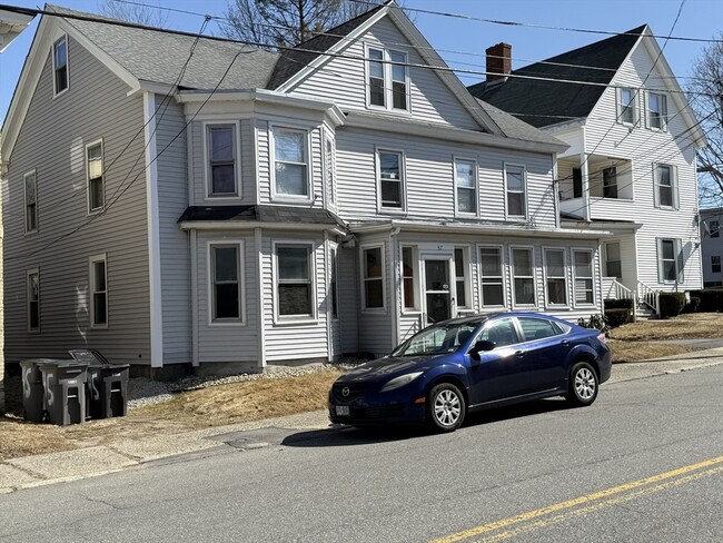 37 S Main St-Unit -2 in Gardner, MA - Building Photo - Building Photo