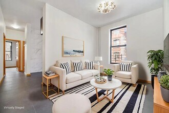 207 Henry St in New York, NY - Building Photo - Building Photo