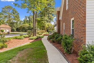 951 Forest Lakes Cir in Chesapeake, VA - Building Photo - Building Photo