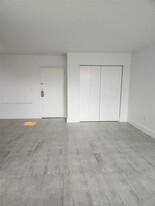 9441 SW 4th St in Miami, FL - Building Photo