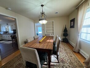 2403 New Holland Pike in Lancaster, PA - Foto de edificio - Building Photo