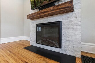 412 E Oakland Ave in Columbus, OH - Building Photo - Building Photo