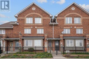 9542 Sheppard Ave E in Toronto, ON - Building Photo