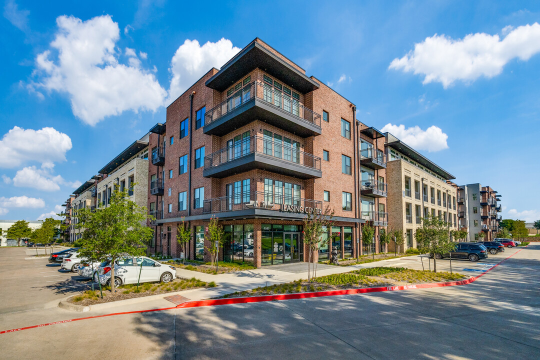 Wylder Square in Carrollton, TX - Building Photo