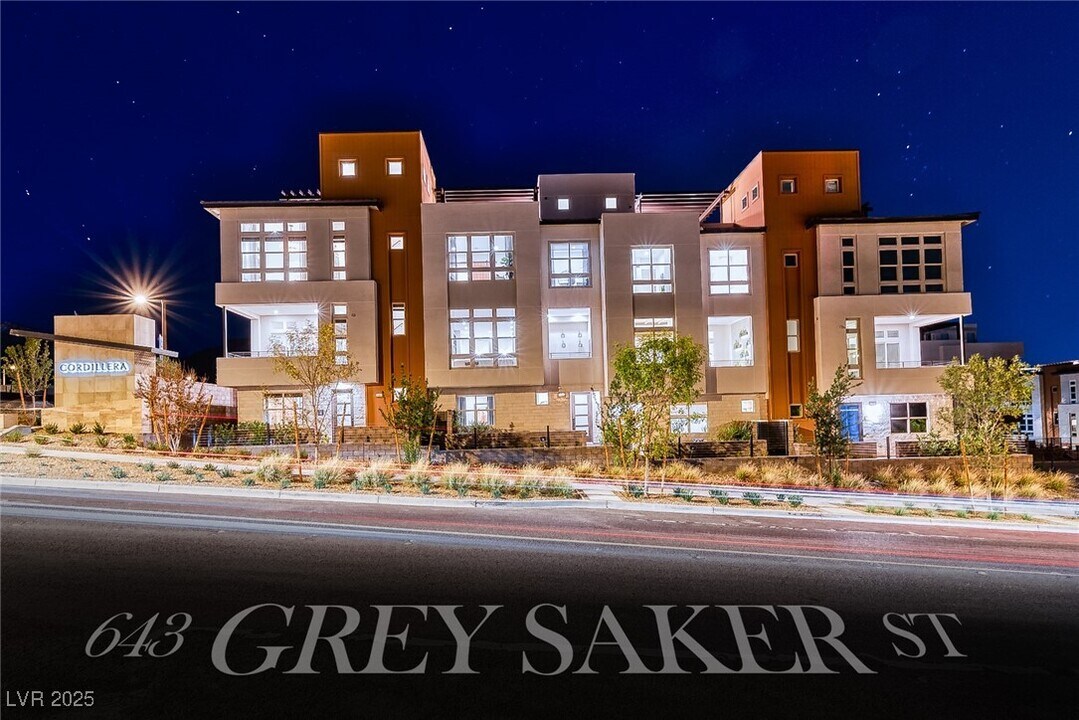643 Grey Saker St in Las Vegas, NV - Building Photo