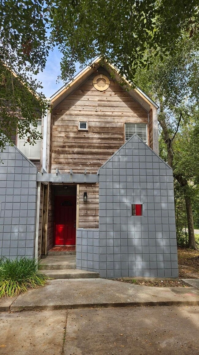 property at 1998 Nicklaus Dr