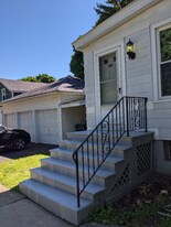 152 W Seneca St in Oswego, NY - Building Photo