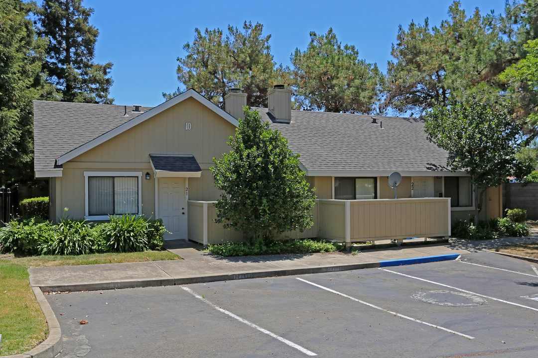 Willow Glen Apartments in Sacramento, CA - Foto de edificio