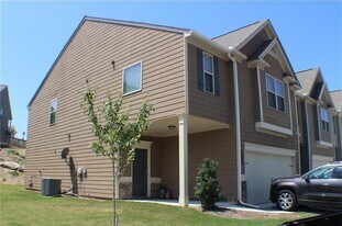 3403 Castleberry Village Cir, Unit 420 Maxey Dr. in Cumming, GA - Building Photo