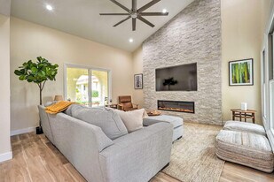 7833 E Foxmore Ln in Scottsdale, AZ - Building Photo