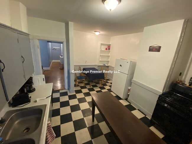 474 Putnam Ave in Cambridge, MA - Building Photo - Building Photo