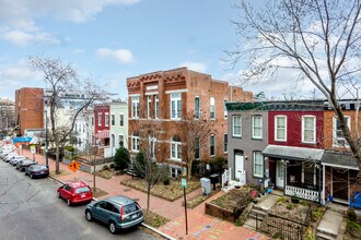525 9th St NE in Washington, DC - Building Photo - Building Photo