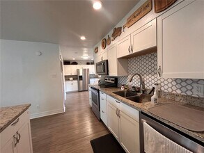 16633 NW 173rd Terrace in Alachua, FL - Building Photo - Building Photo