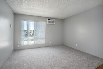 Magnolia Place Apartments in Carmichael, CA - Foto de edificio - Interior Photo
