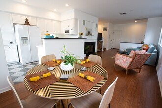 593 Sweet Pea Pl in Encinitas, CA - Building Photo - Building Photo