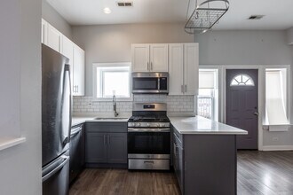 3216 W Augusta Blvd in Chicago, IL - Building Photo - Building Photo