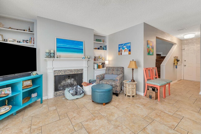 property at 132 S Island Square Dr