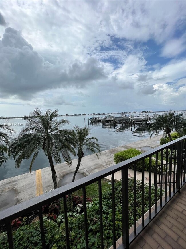 property at 1915 Brickell Ave