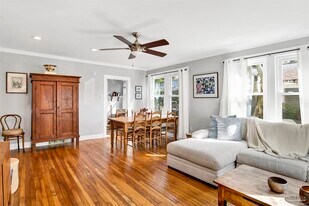 1306 E Hernandez St in Pensacola, FL - Building Photo