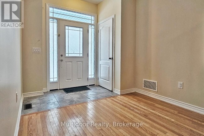 19 Glasson Ln in Caledon, ON - Building Photo - Building Photo