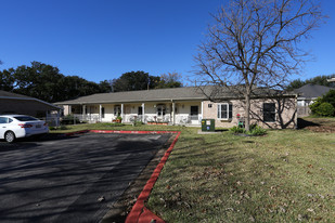 Cobblestone Court Apartments