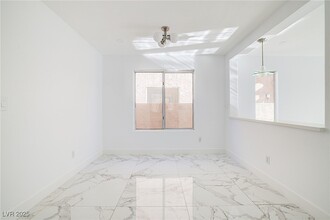 29 Belle La Blanc Ave in Las Vegas, NV - Building Photo - Building Photo