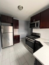 157 Avenue E, Unit 9 in Bayonne, NJ - Building Photo - Building Photo