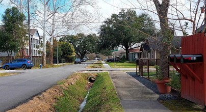 870 E 25th St in Houston, TX - Building Photo - Building Photo