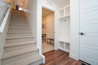 479 E Violets Cv Ln in Garden City, ID - Building Photo - Building Photo